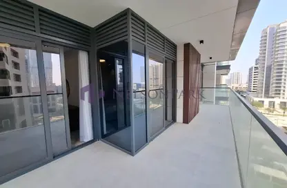 Apartment - 2 Bedrooms - 4 Bathrooms for rent in Marina Tower 12 - Marina District - Lusail