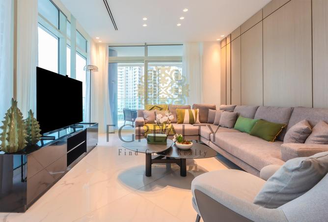 831213 - Property Image 3