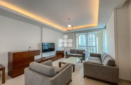 Living Room image for: Apartment - 2 Bedrooms - 3 Bathrooms for rent in Viva East - Viva Bahriyah - The Pearl Island - Doha, Image 1