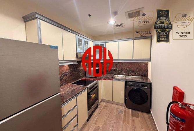 944260 - Property Image 3