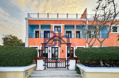 Duplex - 2 Bedrooms - 4 Bathrooms for sale in Carnaval - Qanat Quartier - The Pearl Island - Doha