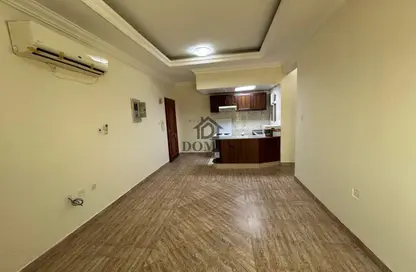 Apartment - 1 Bedroom - 1 Bathroom for rent in Ibn Asakir Street - Najma - Doha