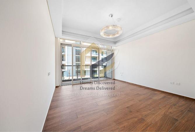 944070 - Property Image 3
