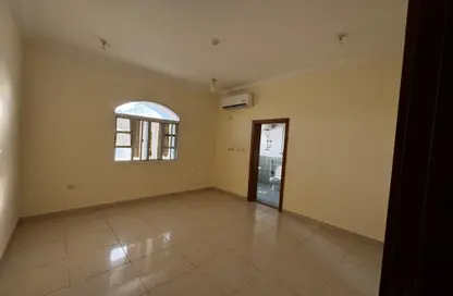 Apartment - 2 Bedrooms - 3 Bathrooms for rent in Al Wakrah - Al Wakra