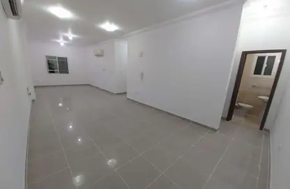Apartment - 3 Bedrooms - 3 Bathrooms for rent in Al Jazeera Street - Fereej Bin Mahmoud North - Fereej Bin Mahmoud - Doha