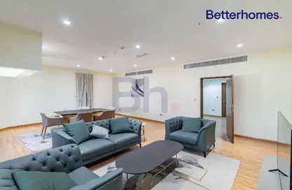Apartment - 3 Bedrooms - 4 Bathrooms for rent in Al Sadd Road - Al Sadd - Doha