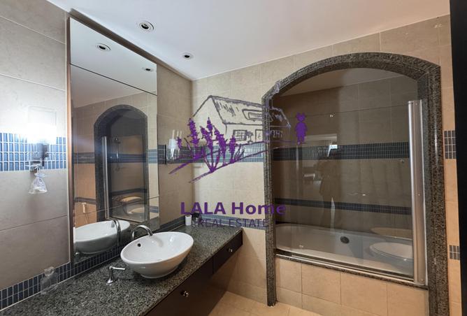 925823 - Property Image 2