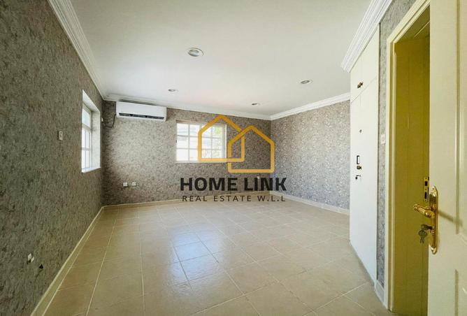 977527 - Property Image 3