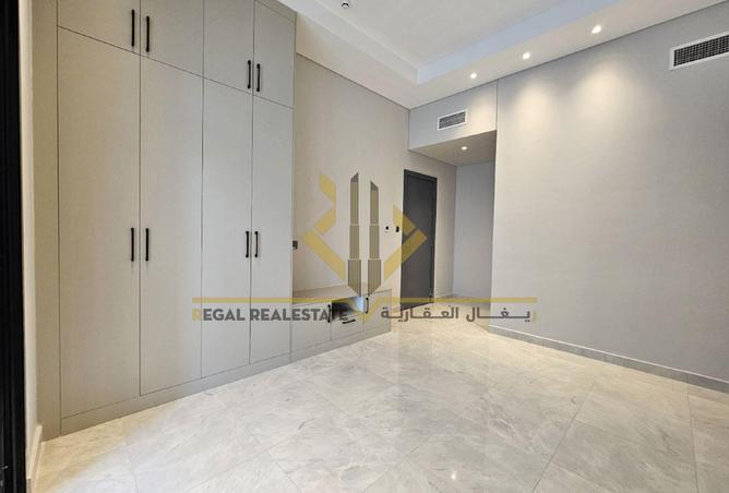 937877 - Property Image 3