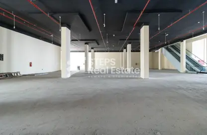 Warehouse - Studio for rent in East Industrial Street - Birkat Al Awamer - Al Wakra