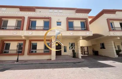 مجمع سكني - 5 غرف نوم - 6 حمامات للايجار في بوابة الخيساء - الخيصة - أم صلال محمد