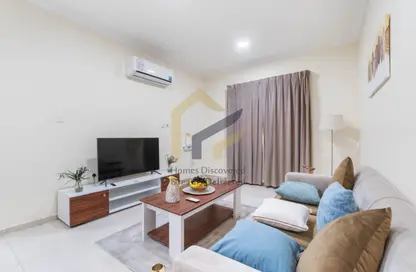 Apartment - 1 Bedroom - 1 Bathroom for rent in Umm Ghwailina Comm - Umm Ghuwalina - Umm Ghuwailina - Doha