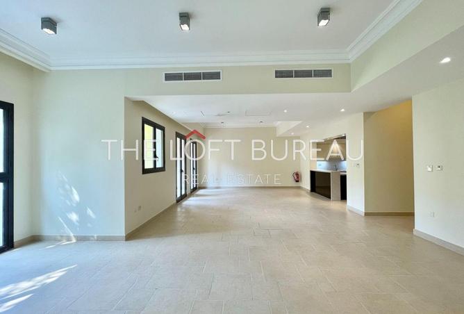 924556 - Property Image 2