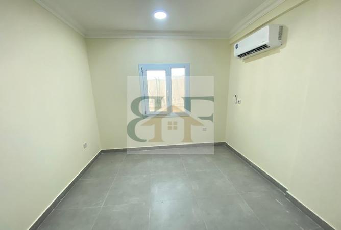 1004837 - Property Image 3