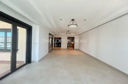 Apartment - 2 Bedrooms - 3 Bathrooms for rent in East Porto Drive - Porto Arabia - The Pearl Island - Doha