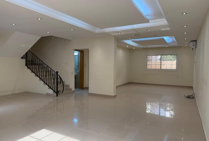 941787 - Property Image 2