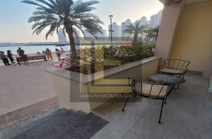 دوبلكس - غرفة نوم - 2 حمامات للايجار في فيفا غرب - فيفا بحرية - جزيرة اللؤلؤة - الدوحة