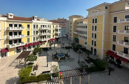 Apartment - 1 Bedroom - 2 Bathrooms for rent in Qanat Quartier - The Pearl Island - Doha