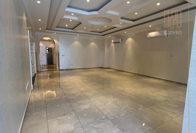 934687 - Property Image 2