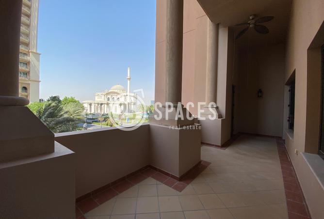 894698 - Property Image 3