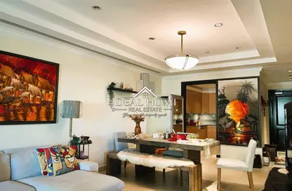 Apartment - 2 Bedrooms - 3 Bathrooms for sale in Tower 6 - Porto Arabia - The Pearl Island - Doha