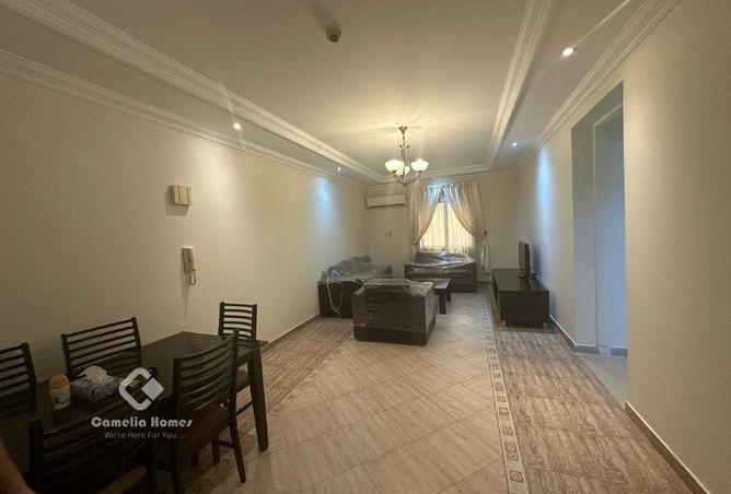946009 - Property Image 2