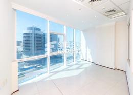 صورةغرفة فارغة لـ: مساحات مكتبية - 1 حمام للكراء في شارع الامان - أم غويلينا - الدوحة, صورة 1