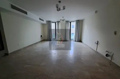 Apartment - 3 Bedrooms - 2 Bathrooms for rent in Al Mansoura - Al Mansoura - Doha