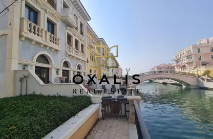 Townhouse - 3 Bedrooms - 4 Bathrooms for rent in Carnaval - Qanat Quartier - The Pearl Island - Doha