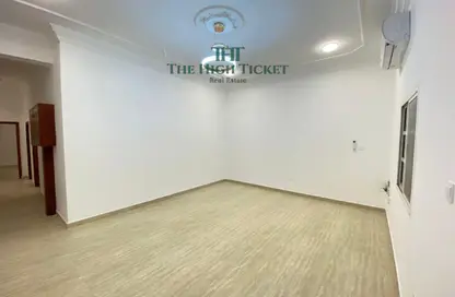 Villa - 4 Bedrooms - 4 Bathrooms for rent in Bu Hamour Street - Abu Hamour - Doha