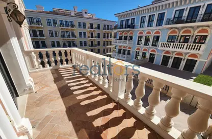 Apartment - 1 Bedroom - 2 Bathrooms for rent in Teatro - Qanat Quartier - The Pearl Island - Doha