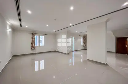 Empty Room image for: Villa - 4 Bedrooms - 4 Bathrooms for rent in Bab Al Rayyan - Muraikh - AlMuraikh - Doha, Image 1