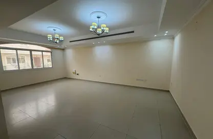 Villa - 4 Bedrooms - 4 Bathrooms for rent in Al Gharrafa - Al Gharrafa - Doha