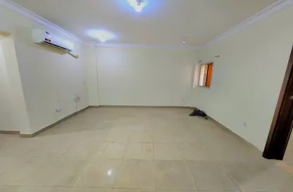 Apartment - 1 Bedroom - 2 Bathrooms for rent in Umm Ghwailina Comm - Umm Ghuwalina - Umm Ghuwailina - Doha Apartment - 1 Bedroom - 2 Bathrooms for rent in Umm Ghwailina Comm - Umm Ghuwalina - Umm Ghuwailina - Doha