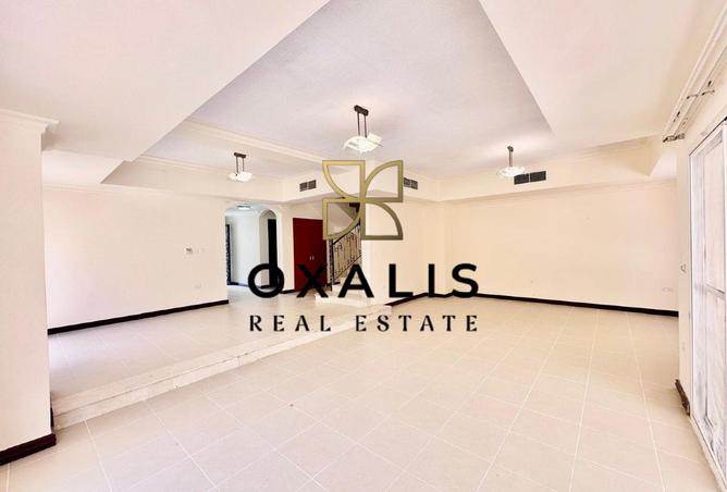 978959 - Property Image 2