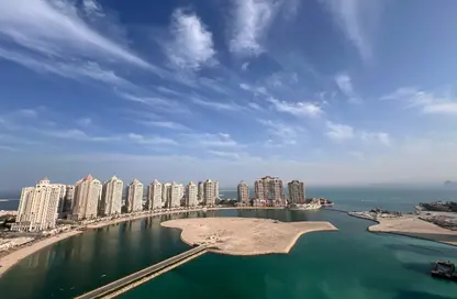 Apartment - 2 Bedrooms - 3 Bathrooms for rent in Viva West - Viva Bahriyah - The Pearl Island - Doha