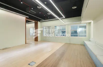 Shop - Studio - 1 Bathroom for rent in Al Sadd Road - Al Sadd - Doha