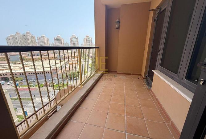 907449 - Property Image 3
