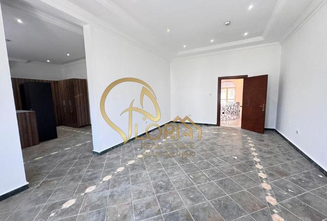 941631 - Property Image 3