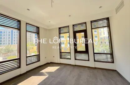 Apartment - 2 Bedrooms - 2 Bathrooms for rent in Giardino Village - The Pearl Island - Doha