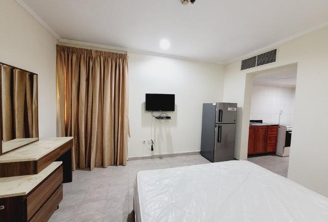 981796 - Property Image 3