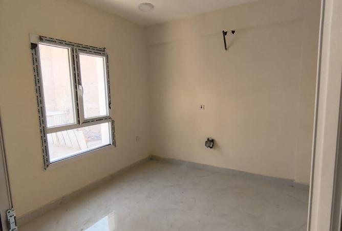 988738 - Property Image 3