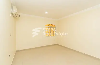 Apartment - 2 Bedrooms - 2 Bathrooms for rent in Al Sadd Road - Al Sadd - Doha
