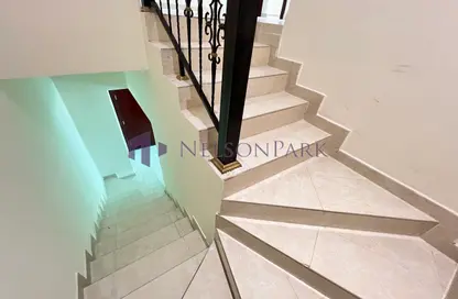 دوبلكس - 2 غرف نوم - 3 حمامات للايجار في جنوب فوكس هيلس - فوكس هيلز - الوسيل