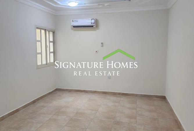 966013 - Property Image 3