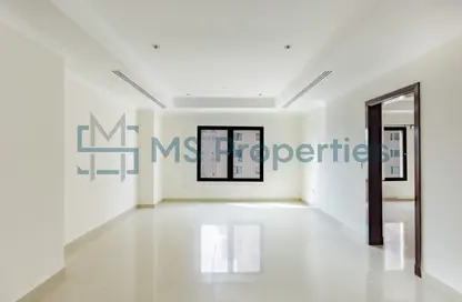 Apartment - 1 Bedroom - 2 Bathrooms for rent in West Porto Drive - Porto Arabia - The Pearl Island - Doha