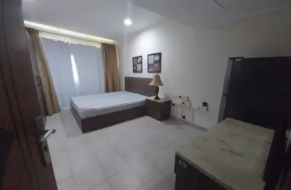 Apartment - Studio - 1 Bathroom for rent in Old Salata - Salata - Doha