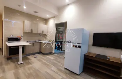 Apartment - 2 Bedrooms - 2 Bathrooms for rent in Al Sadd Tourist Apartments - Al Sadd - Doha