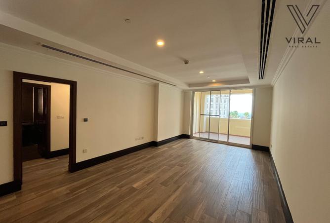 883449 - Property Image 2