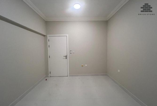 904602 - Property Image 3